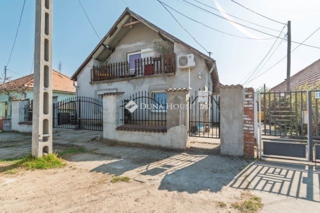 Eladó ikerház, Gyálon 76 M Ft, 4 szobás / költözzbe.hu