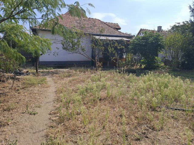 Eladó telek, Mikepércsen, Erdő utcában 22 M Ft