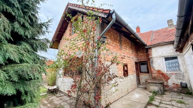 Eladó családi ház, Szombathelyen 19.9 M Ft, 3 szobás