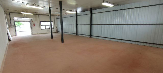 Kiadó ipari ingatlan, Székesfehérvárott, Sereg utcában