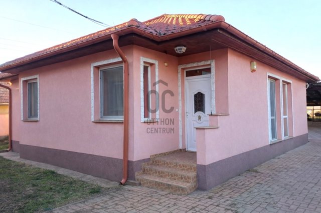 Eladó családi ház, Debrecenben 107 M Ft, 7 szobás