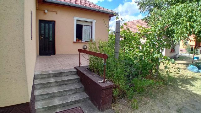 Eladó családi ház, Lajosmizsén 42.9 M Ft, 3 szobás