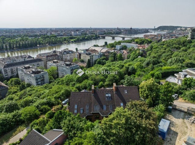 Eladó téglalakás, Budapesten, II. kerületben 190 M Ft, 2 szobás