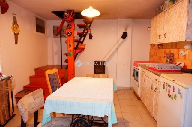 Eladó nyaraló, Székesfehérvárott 18.9 M Ft, 2 szobás