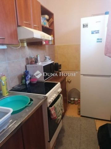 Eladó panellakás, Mohácson 22.9 M Ft, 1 szobás