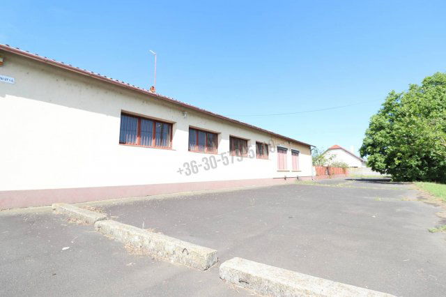 Eladó ipari ingatlan, Orosházán 75 M Ft / költözzbe.hu