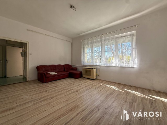 Eladó téglalakás, Salgótarjánban 18.5 M Ft, 2 szobás