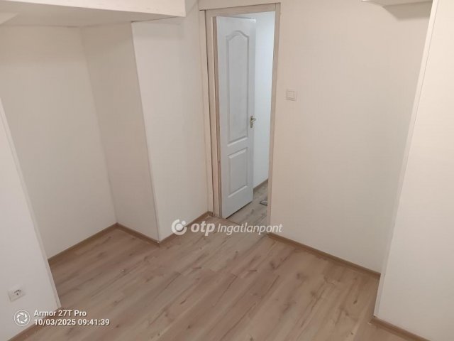 Eladó téglalakás, Budapesten, VIII. kerületben 41.8 M Ft