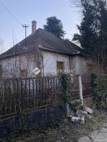 Eladó családi ház, Bicskén 36.5 M Ft, 2 szobás