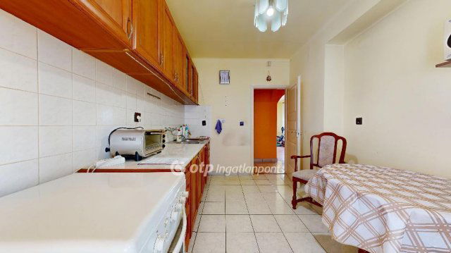 Eladó családi ház, Nyíregyházán 94 M Ft, 4 szobás