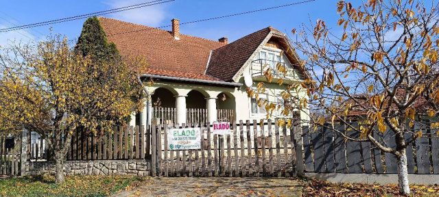 Eladó családi ház, Monostorapátin 89.9 M Ft, 7 szobás