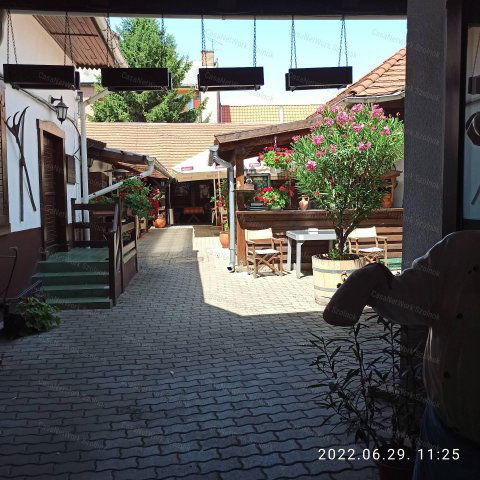 Eladó üzlethelyiség, Szolnokon 402.74 M Ft / költözzbe.hu