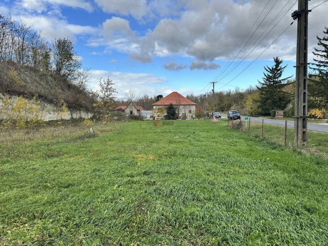 Eladó telek, Nádasdladányban 6.5 M Ft / költözzbe.hu