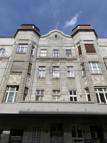 Eladó téglalakás, V. kerületben, Kálmán Imre utcában