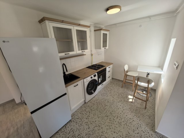 Eladó családi ház, Debrecenben 34.9 M Ft, 1 szobás