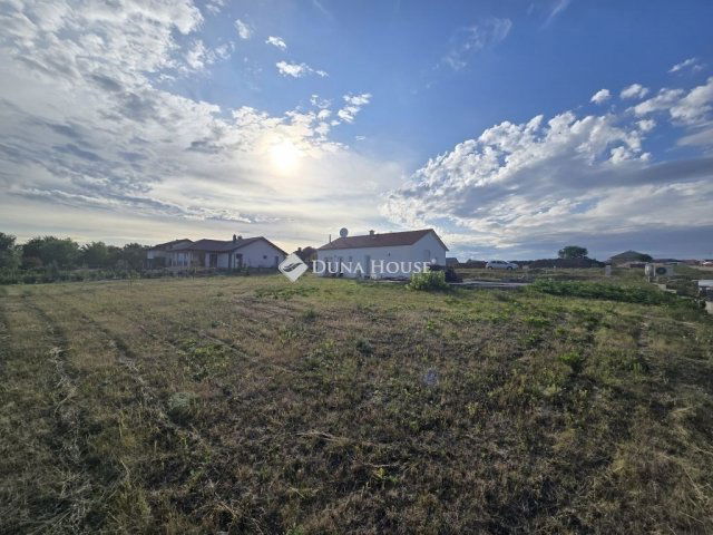 Eladó családi ház, Budajenőn 360 M Ft, 5 szobás