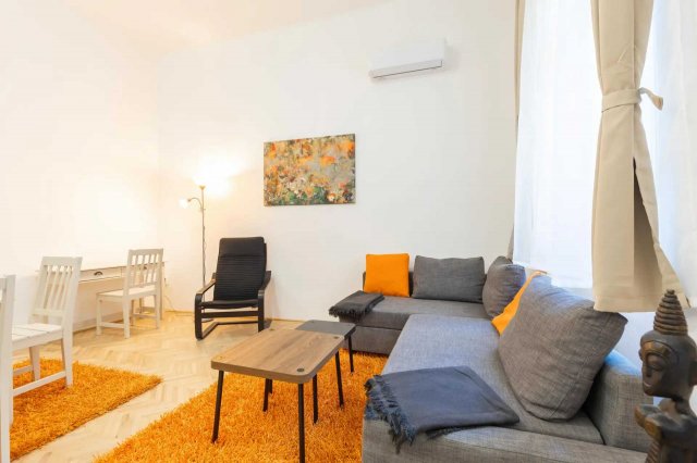 Kiadó téglalakás, albérlet, V. kerületben, József Attila utcában