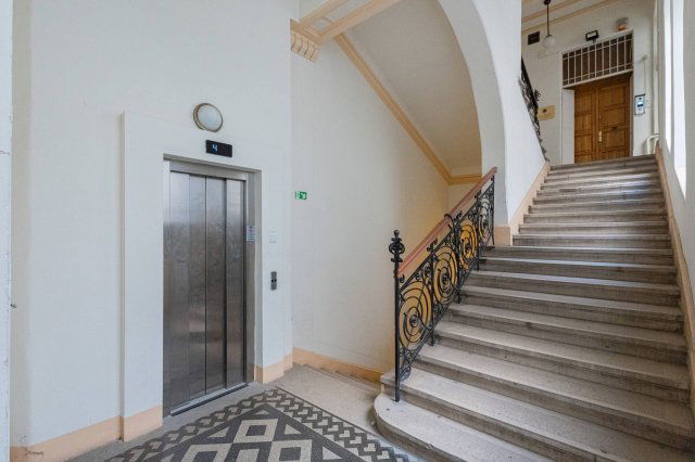 Eladó téglalakás, Budapesten, V. kerületben 26.9 M Ft, 1 szobás