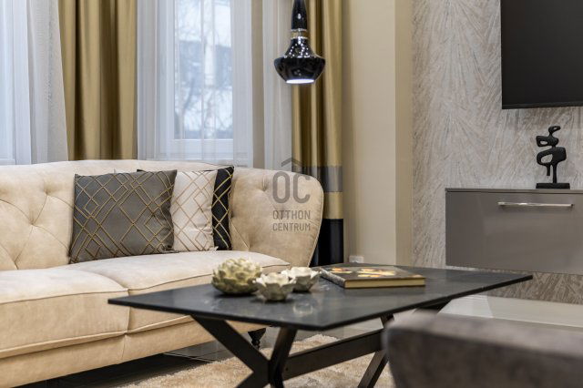 Eladó téglalakás, Budapesten, V. kerületben, Kecskeméti utcában