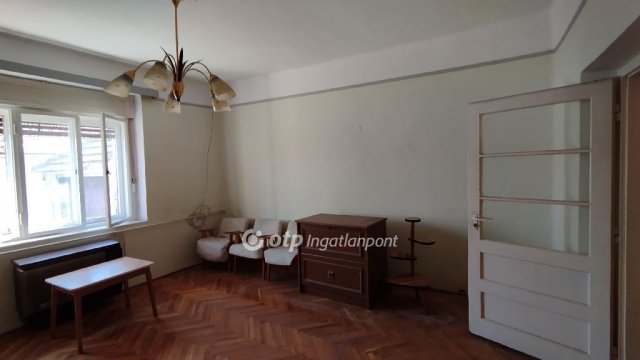 Eladó családi ház, Jászberényben 31.5 M Ft, 2+1 szobás