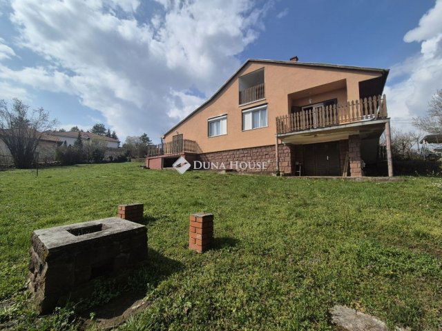Eladó családi ház, Balatonalmádiban 119.9 M Ft, 4 szobás