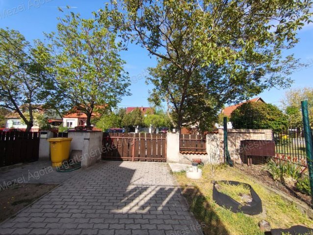 Eladó családi ház, Gyálon 114.9 M Ft, 6 szobás