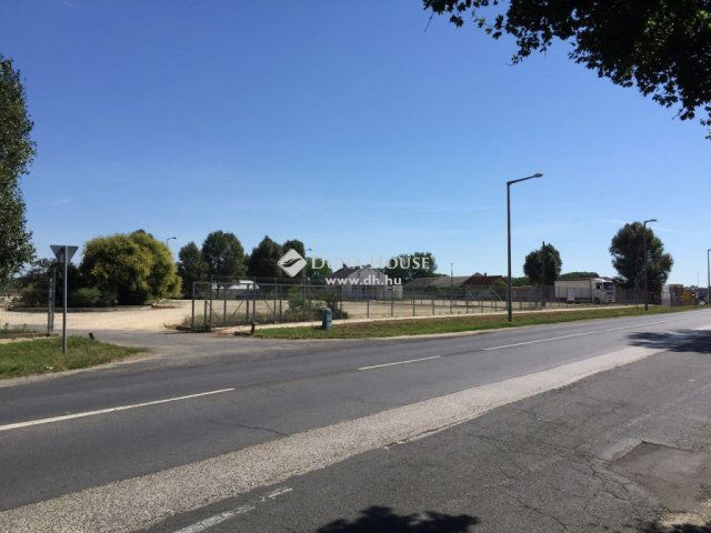 Eladó ipari ingatlan, Dabason 300 M Ft / költözzbe.hu
