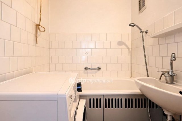 Eladó panellakás, Budapesten, III. kerületben 64.9 M Ft, 2 szobás