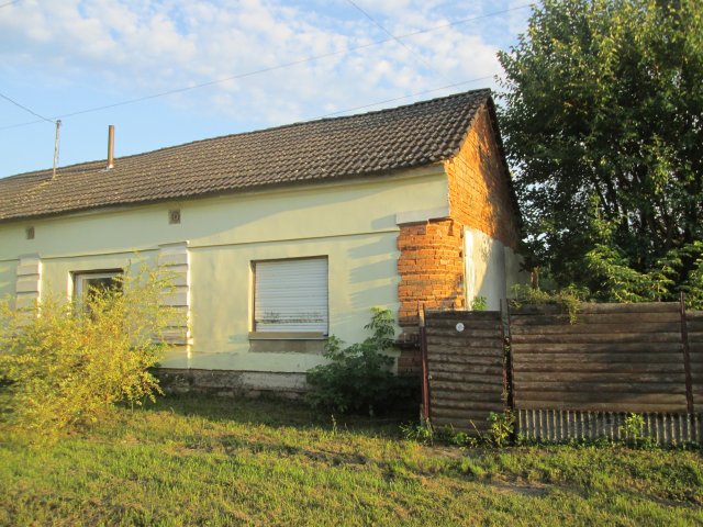 Eladó családi ház, Gerdén 8.9 M Ft, 3 szobás