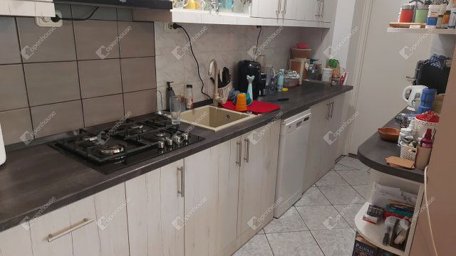 Eladó családi ház, Szarvason 64.9 M Ft, 5 szobás