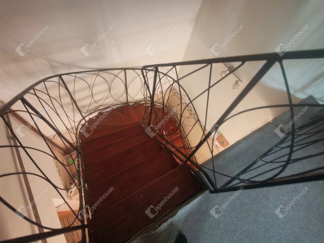 Eladó családi ház, Molnárin 26 M Ft, 5 szobás