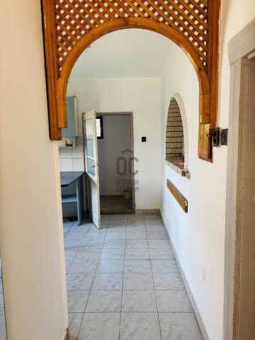 Eladó családi ház, Szolnokon 21.9 M Ft, 2 szobás