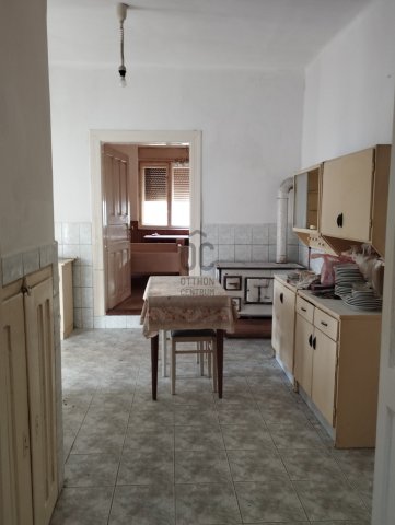 Eladó családi ház, Bakonybélben 45 M Ft, 2 szobás