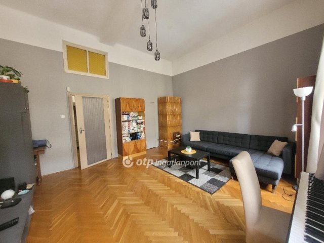 Eladó téglalakás, Budapesten, VIII. kerületben 75 M Ft, 2 szobás