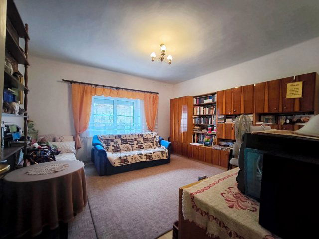 Eladó családi ház, Nyúlon 78 M Ft, 5 szobás