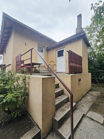 Eladó nyaraló, Siófokon 55 M Ft, 3 szobás / költözzbe.hu