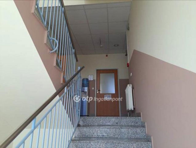 Eladó ipari ingatlan, Pakson 550 M Ft / költözzbe.hu