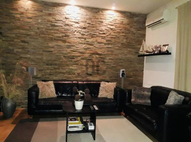 Eladó családi ház, Törtelen 74.9 M Ft, 6 szobás