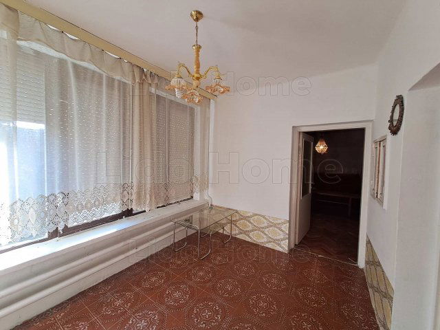 Eladó családi ház, Nagykanizsán 37 M Ft, 8 szobás