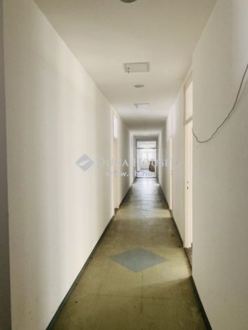 Eladó iroda, Budapesten, X. kerületben 330.75 M Ft
