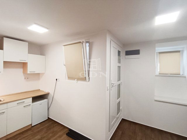 Kiadó üzlethelyiség, Budapesten, IX. kerületben 140 E Ft / hó