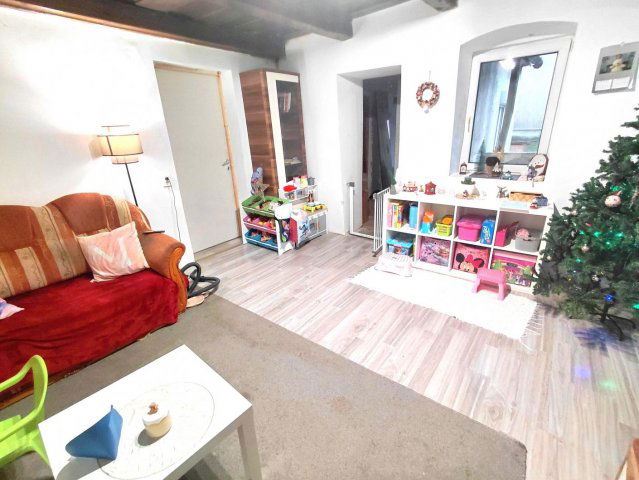 Eladó családi ház, Bokodon 42.9 M Ft, 2 szobás