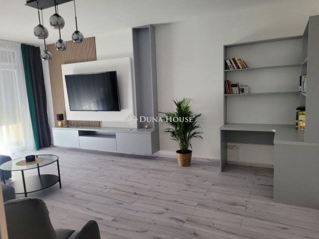 Eladó panellakás, Kecskeméten 55 M Ft, 2 szobás