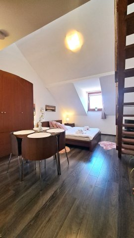 Eladó téglalakás, Gyulán, Vár utcában 35 M Ft, 1 szobás