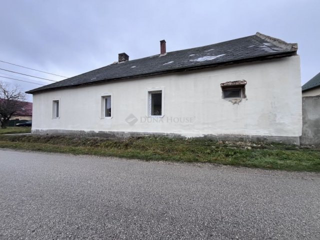 Eladó családi ház, Berhidán 60 M Ft, 3+1 szobás