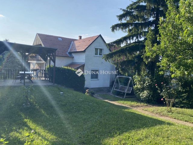 Eladó ikerház, Sopronban 299 M Ft, 6+3 szobás