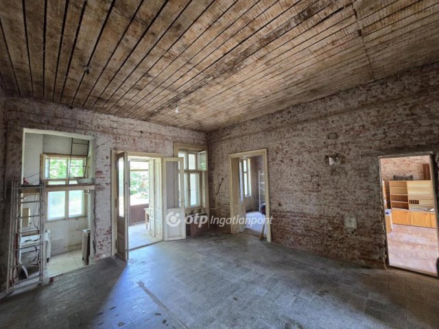 Eladó téglalakás, Debrecenben 62.9 M Ft, 3 szobás