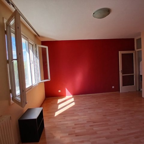 Kiadó téglalakás, albérlet, Zalaegerszegen 100 E Ft / hó