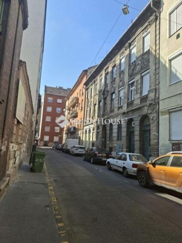 Eladó téglalakás, Budapesten, VIII. kerületben 63.9 M Ft