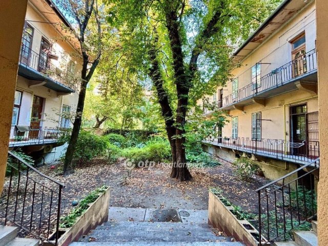 Eladó téglalakás, Budapesten, VIII. kerületben 94.9 M Ft